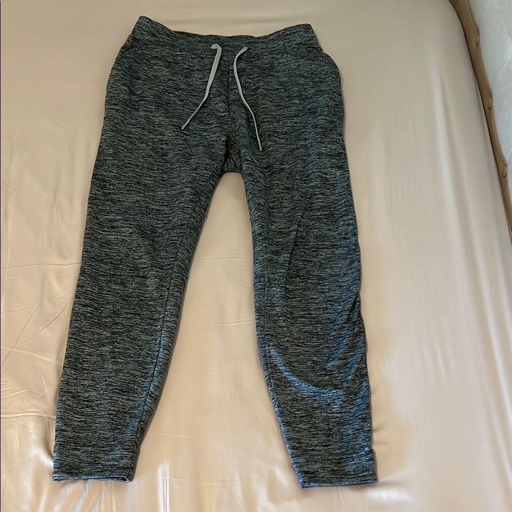 Lululemon Men’s Gray Sweatpants